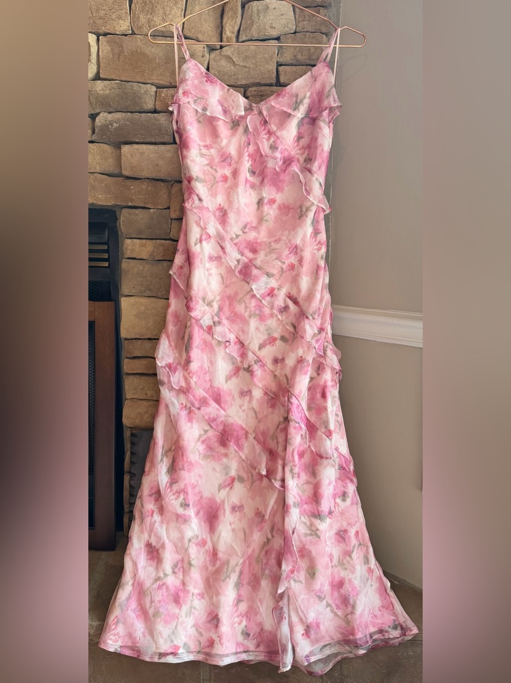 Vestique Infatuation Pink Floral Ruffle Midi Dress NWT, Size Medium